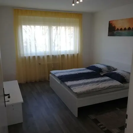 Апартаменты Ferien - Und Messewohnung Am Stadtpark