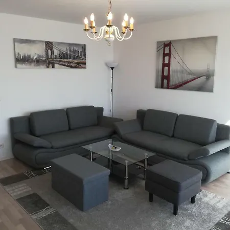 Ferien - Und Messewohnung Am Stadtpark Apartment *